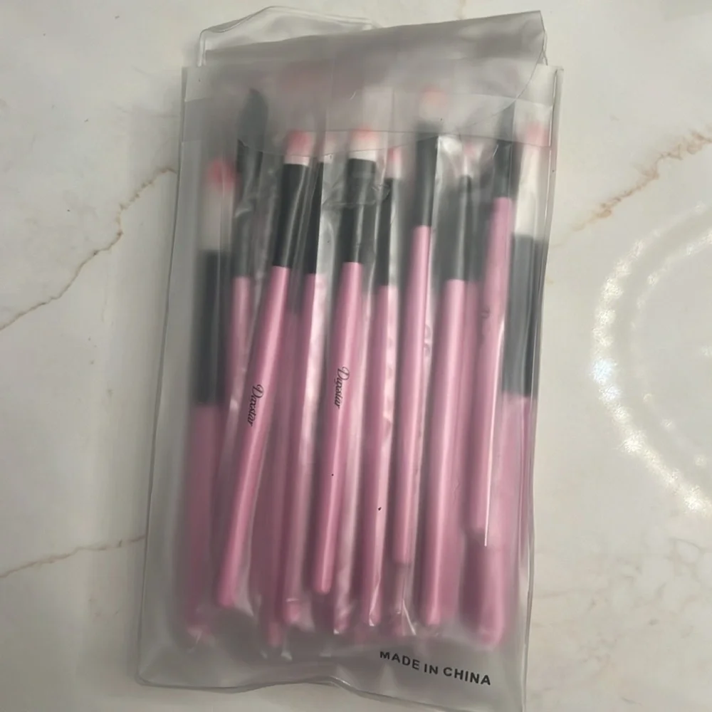 New Pink Makeup Brush Set 32 Piece